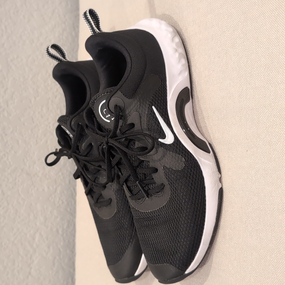 Nike trainer size 7.5